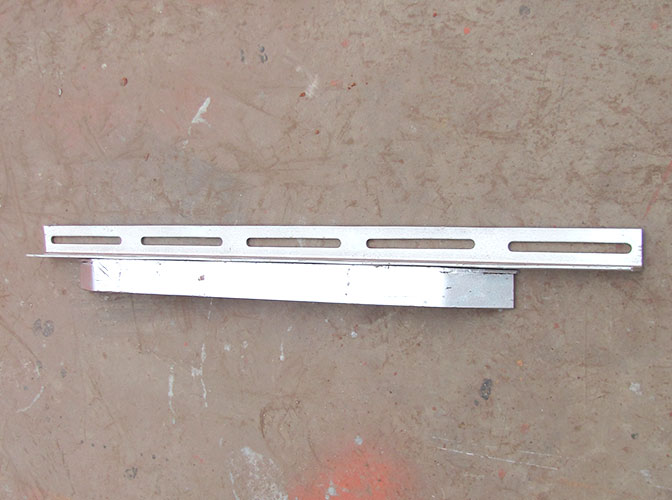 1608953439203457.jpg 限位開關(guān)撞鐵.jpg